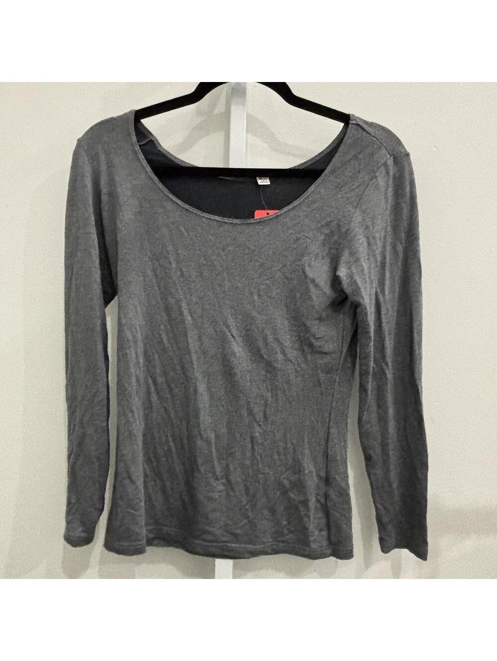 Uniqlo Gray Long Sleeve Shirt Size M